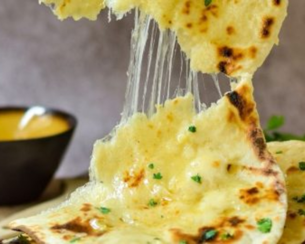 cheese-garlic-naan